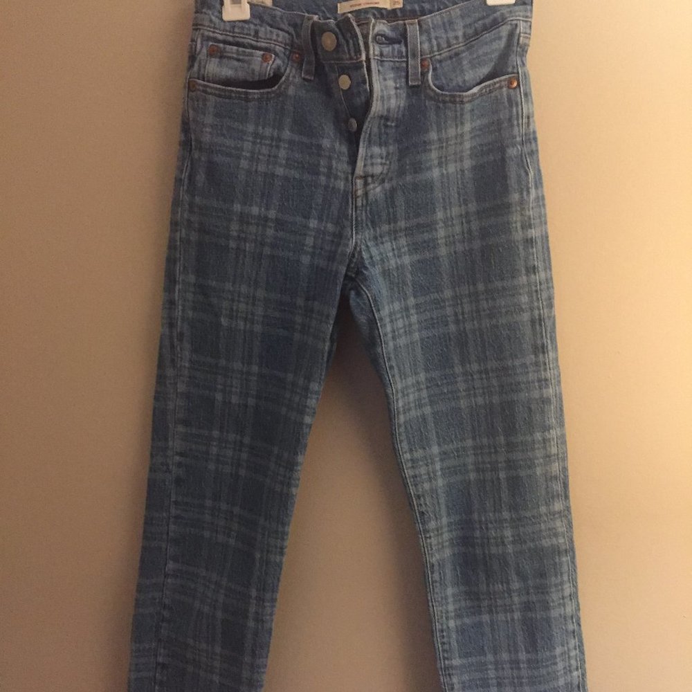 Levi's wedgie straight sz 25